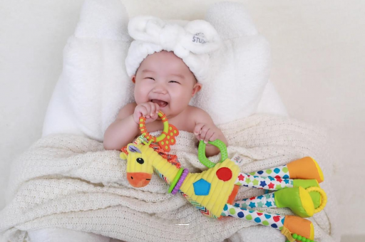 嘉鱼宝宝的口欲期